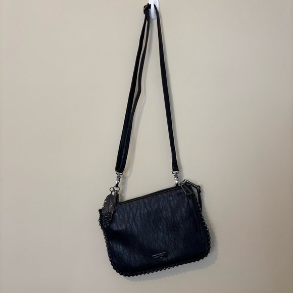 NWOT Jessica Simpson Black Camille Crossbody Bag - Picture 2 of 12